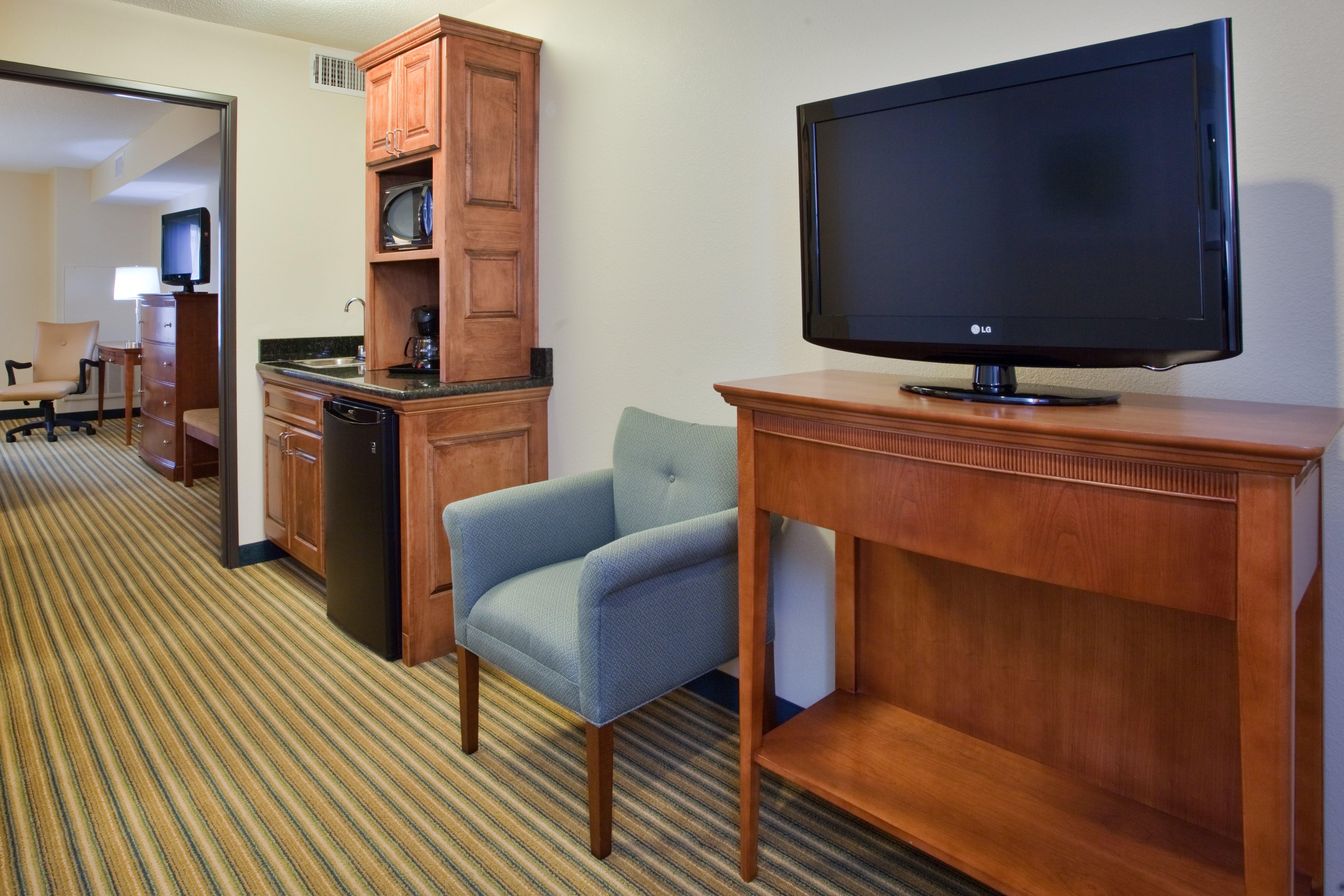 Holiday Inn Express Hotel & Suites Fredericksburg By Ihg Exterior foto